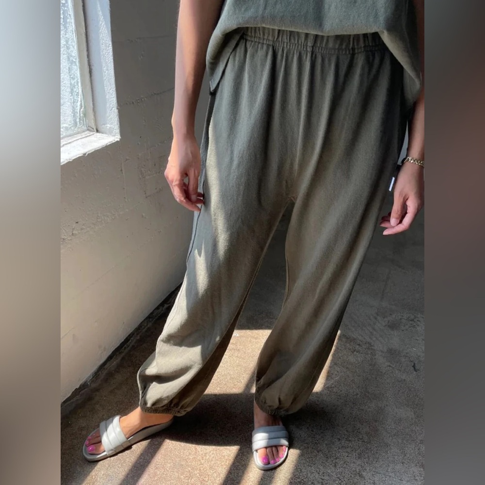 Le Bon Shoppe Balloon Pants in Olive size Large - Picture 2 of 8